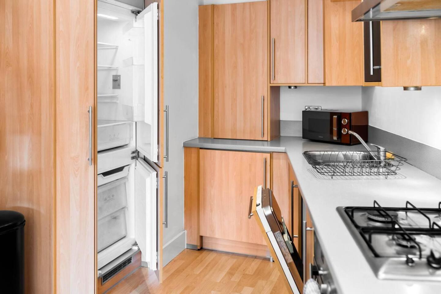 City Centre - Two Bedroom Apartment - Juliet Balcony - Secure Parking - Wifi - Smart Tv - Top Rated -33S برمنغهام المظهر الخارجي الصورة